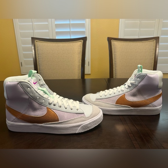 New Nike Blazer Mid 77 Lilac Sneaker Shoes - Picture 10 of 13